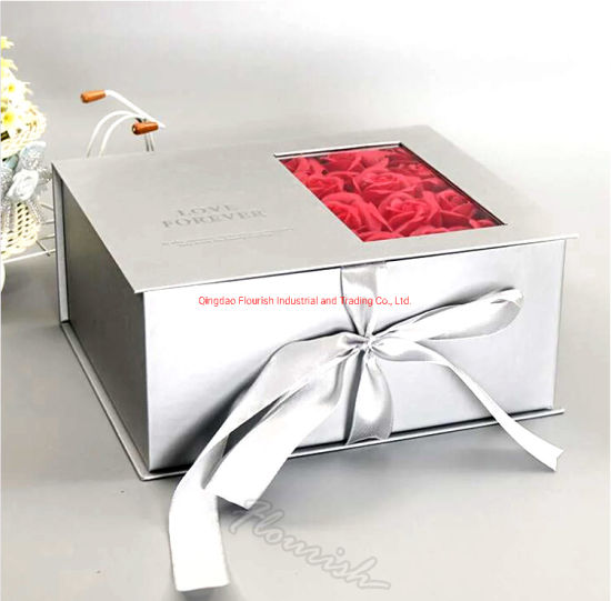 Carton de qualité supérieure estampage à chaud proposition boîte de papier cadeau fleur de fête