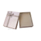 Boîte de collier en papier enduit beige de taille moyenne