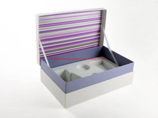 Boîte de papier cosmétique de carton de feuille d'or avec la fermeture magnétique