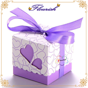 Belle boîte de cadeau de Bridemaid de carton de couleur pourpre de conception de coeur avec le ruban